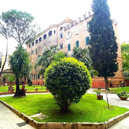 Vatican Modern Art Apartment *