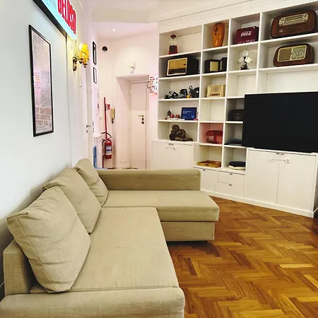 Vatican Modern Art Apartment *